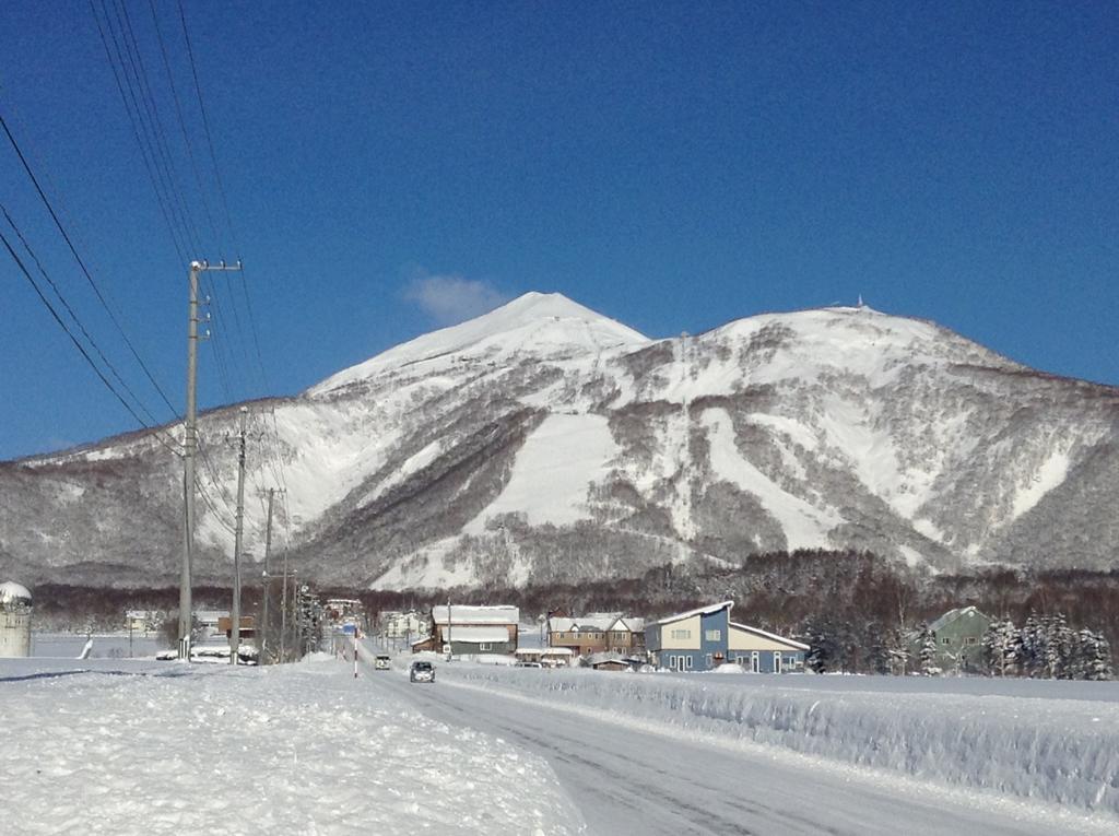 Freeride Backpackers Lodge Niseko Exterior photo